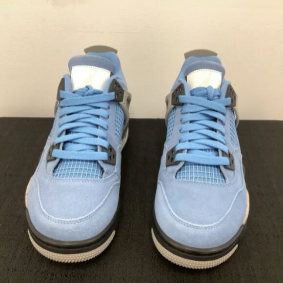 Nike Other - Jordan 4 RETRO (university blue)